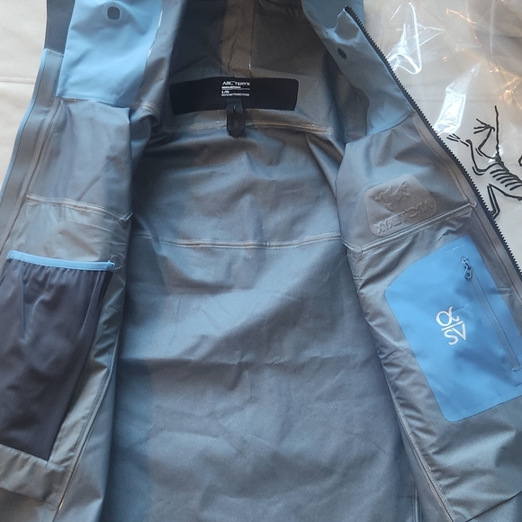 Arc'teryx Blue Jacket - Picture 4 of 8